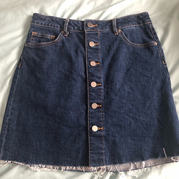 H&M Button Down Denim Skirt - Picture 1 of 4